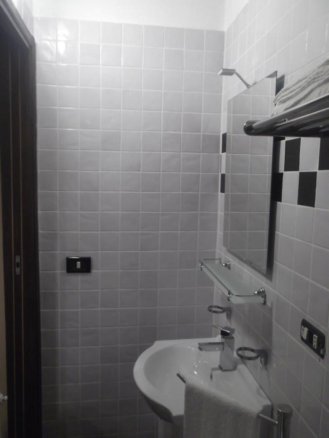 Perla Del Mare Bed & Breakfast Bari Bagian luar foto